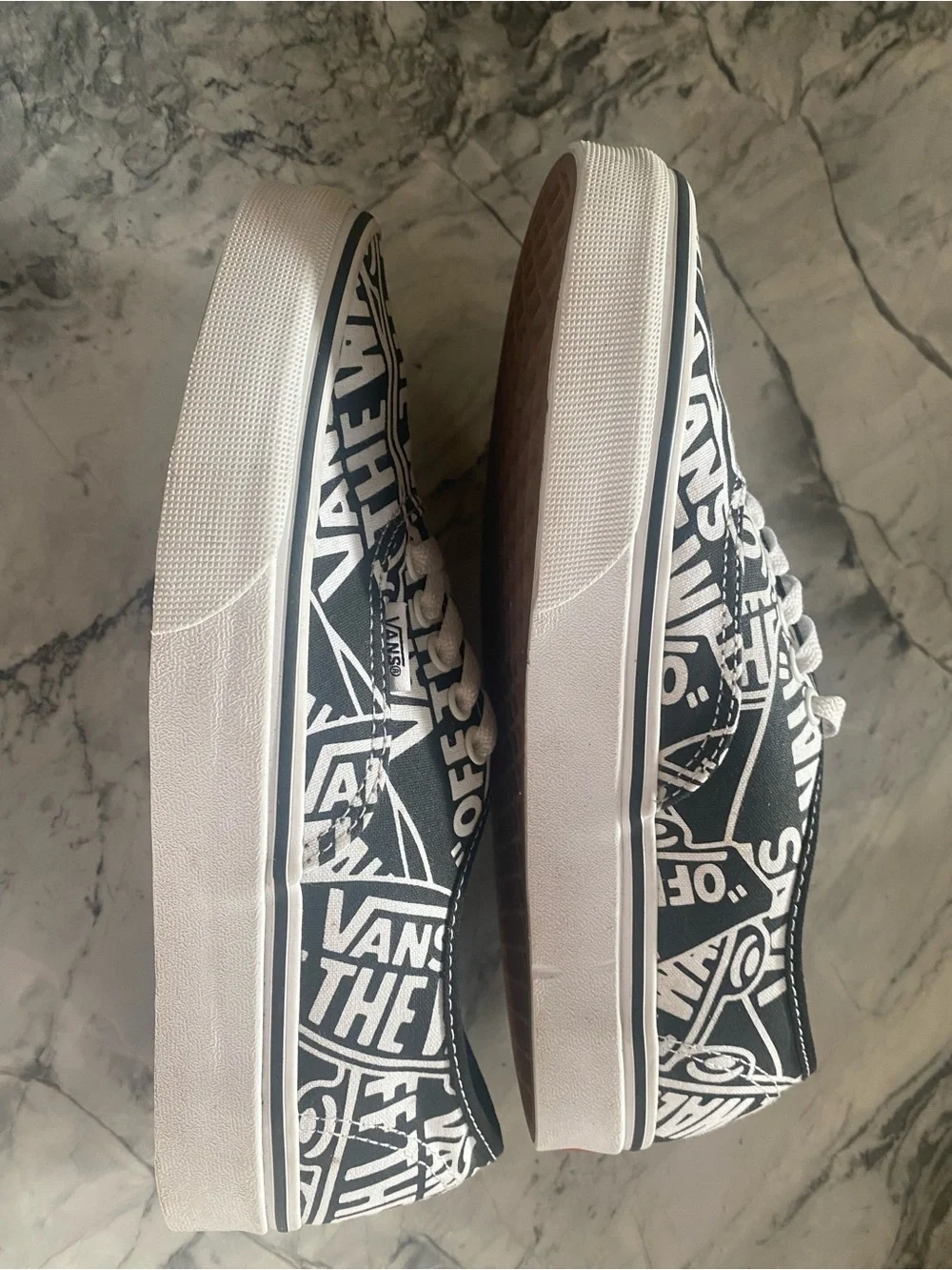 Vans Unisex  Authentic OT C Repeat  Black & White Off The Wall Skate Sneakers